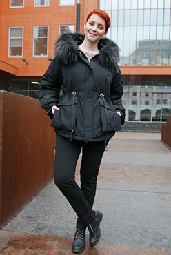Женская зимняя куртка модная
