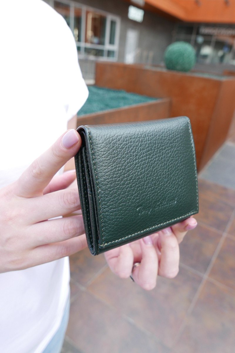 Женский кошелёк Tony Bellucci тёмно-зелёного цвета