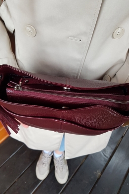Бордовая женская сумка на плечо