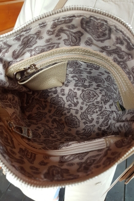 Бежевая женская сумочка на плечо